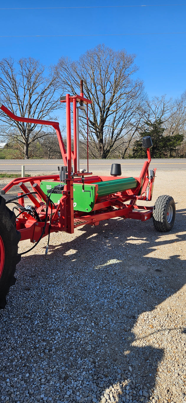 Farm King BW200 Pull Type Bale Wrapper