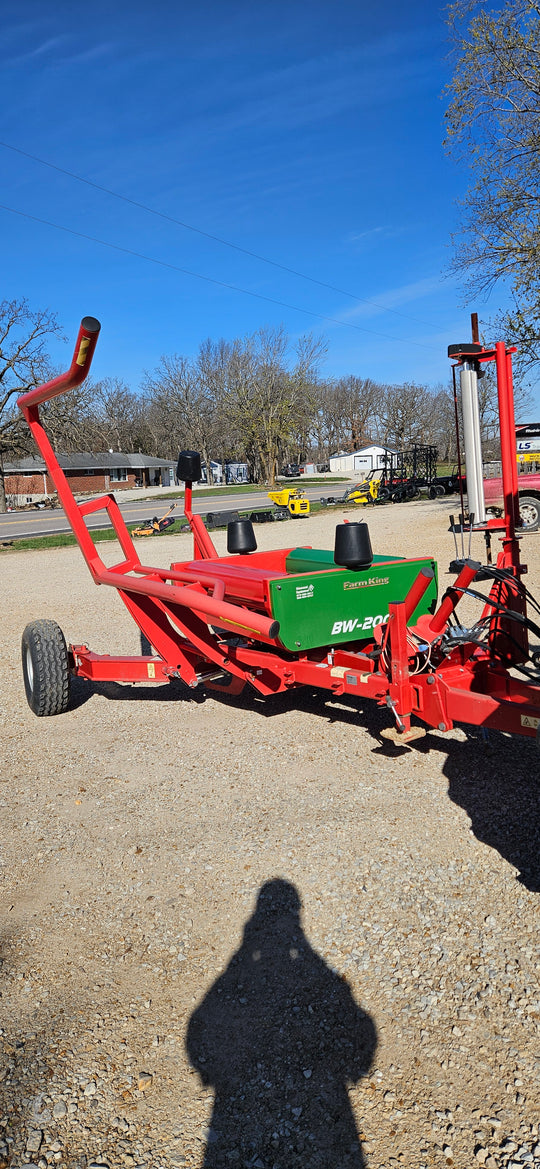 Farm King BW200 Pull Type Bale Wrapper