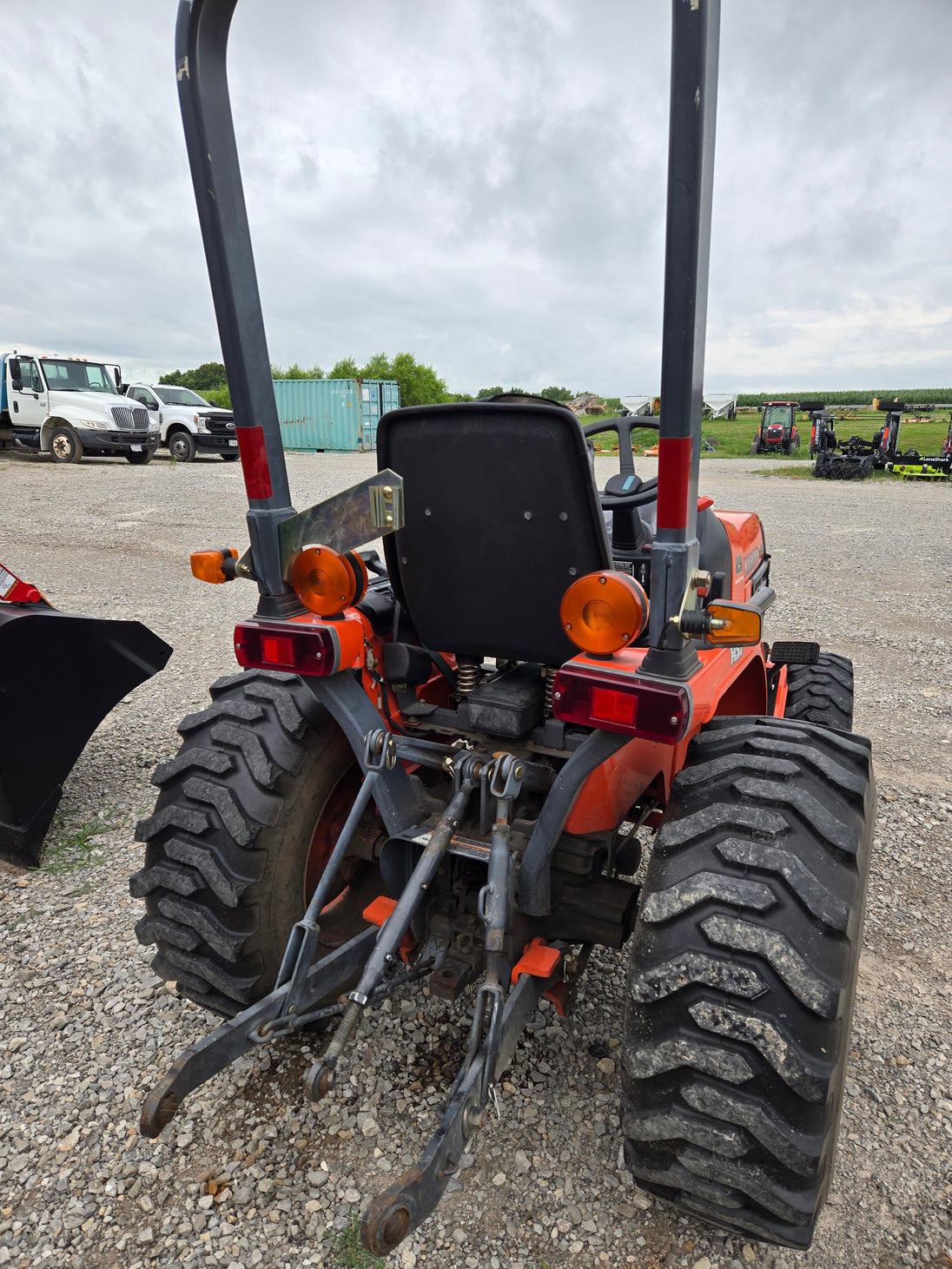 Preowned 2004 Kubota B7510 w/ Belly Mower