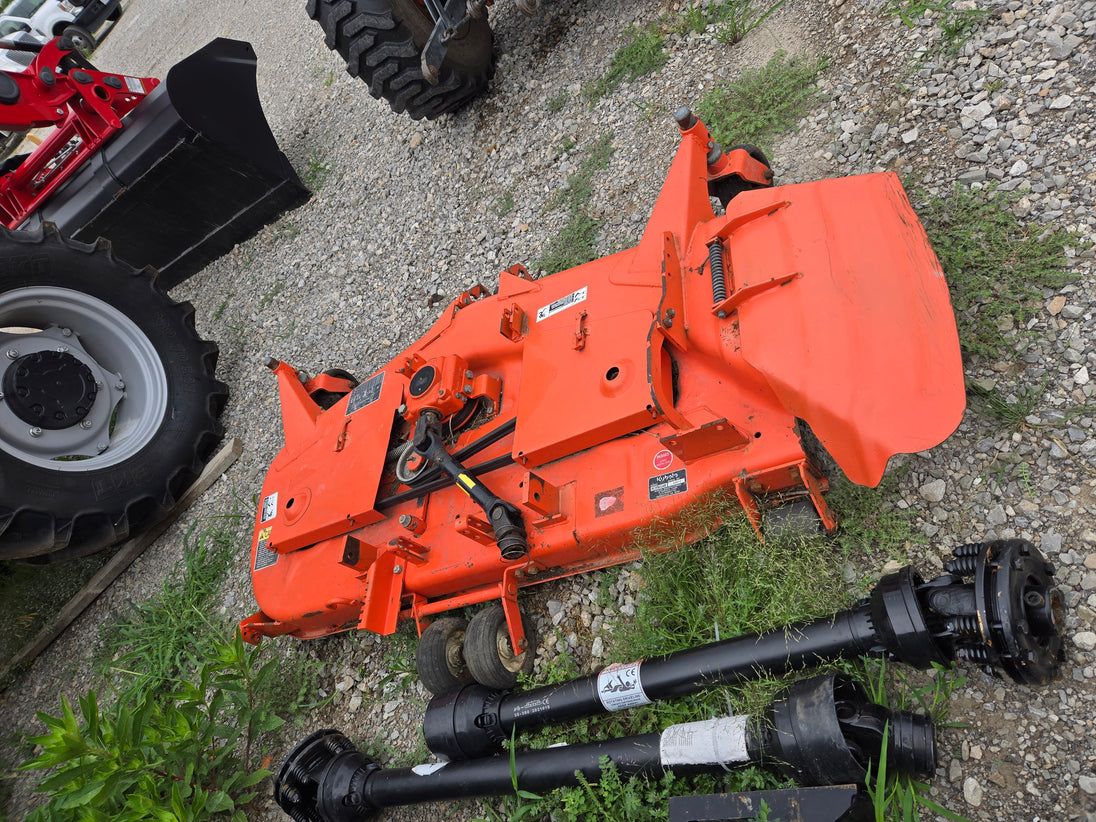 Preowned 2004 Kubota B7510 w/ Belly Mower