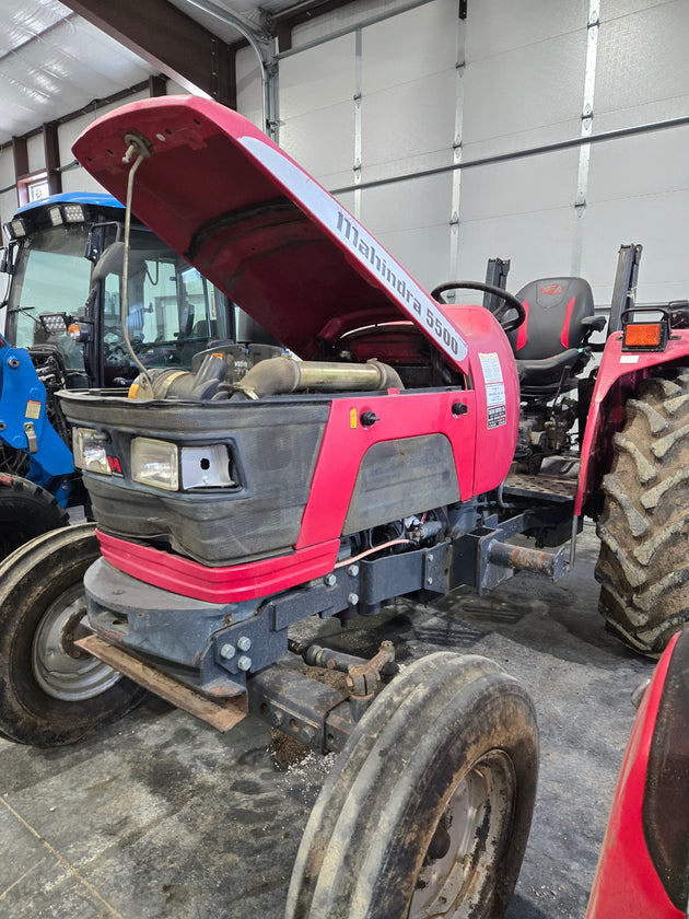 Preowned Mahindra 5500 2WD