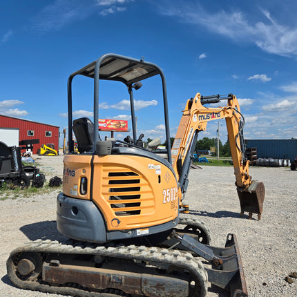 Mustang 250Z Excavator