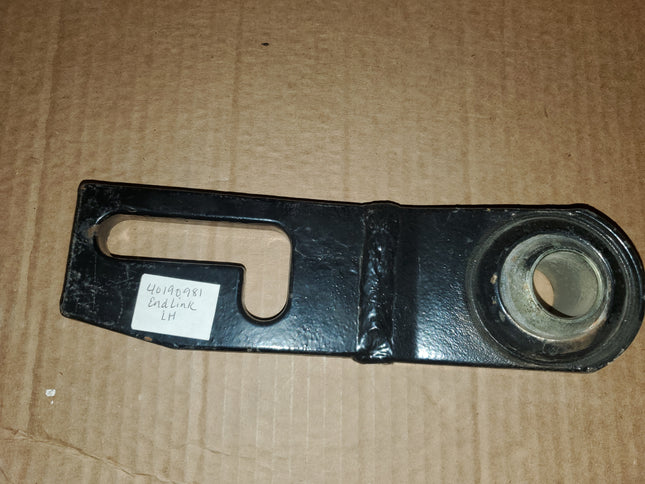 LS Tractor End T Lower, 40190981