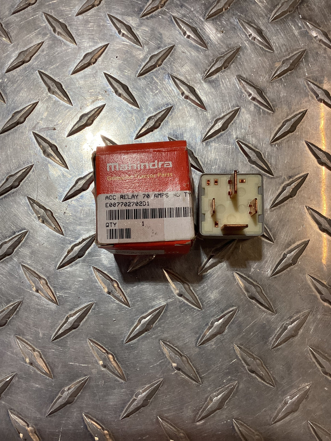 TYM/Mahindra Tractor 70 Amp ACC Relay, E007702702D1