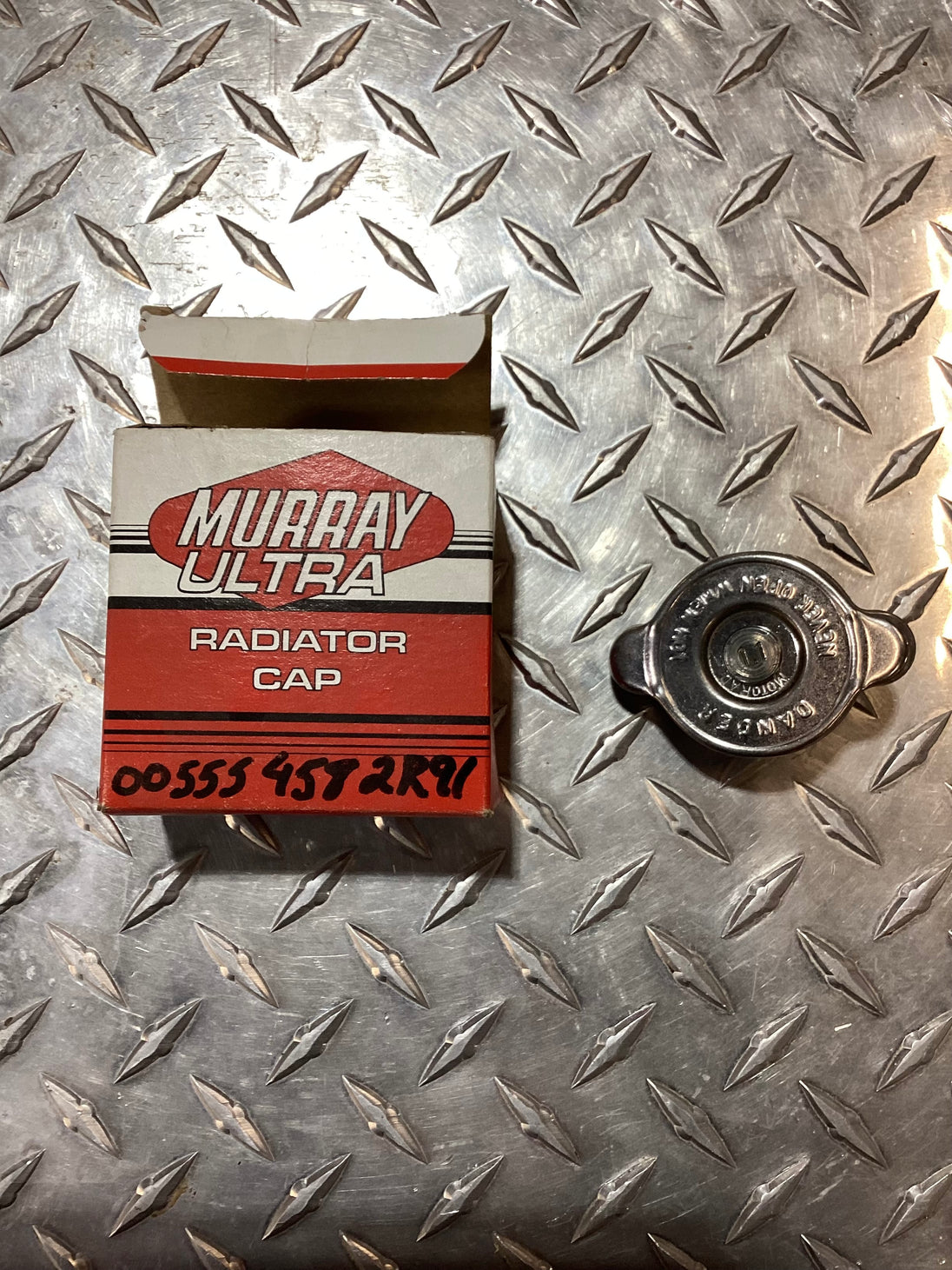 Mahindra Tractor Radiator Cap, 005554582R91