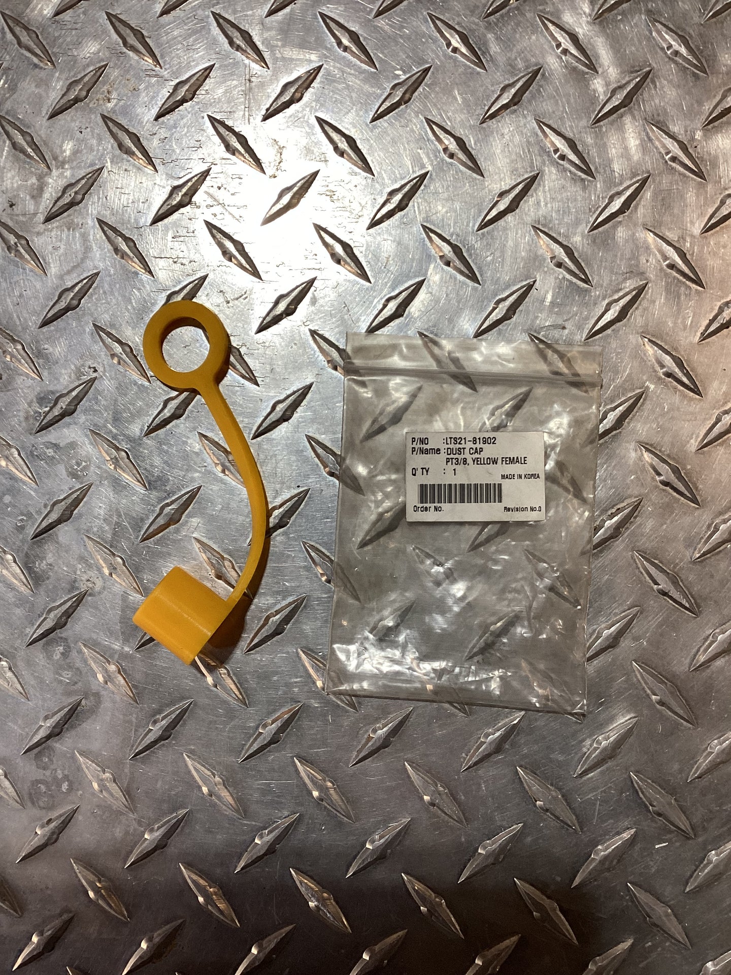 TYM PT 3/8 Female Dust Cap, LTS2181902