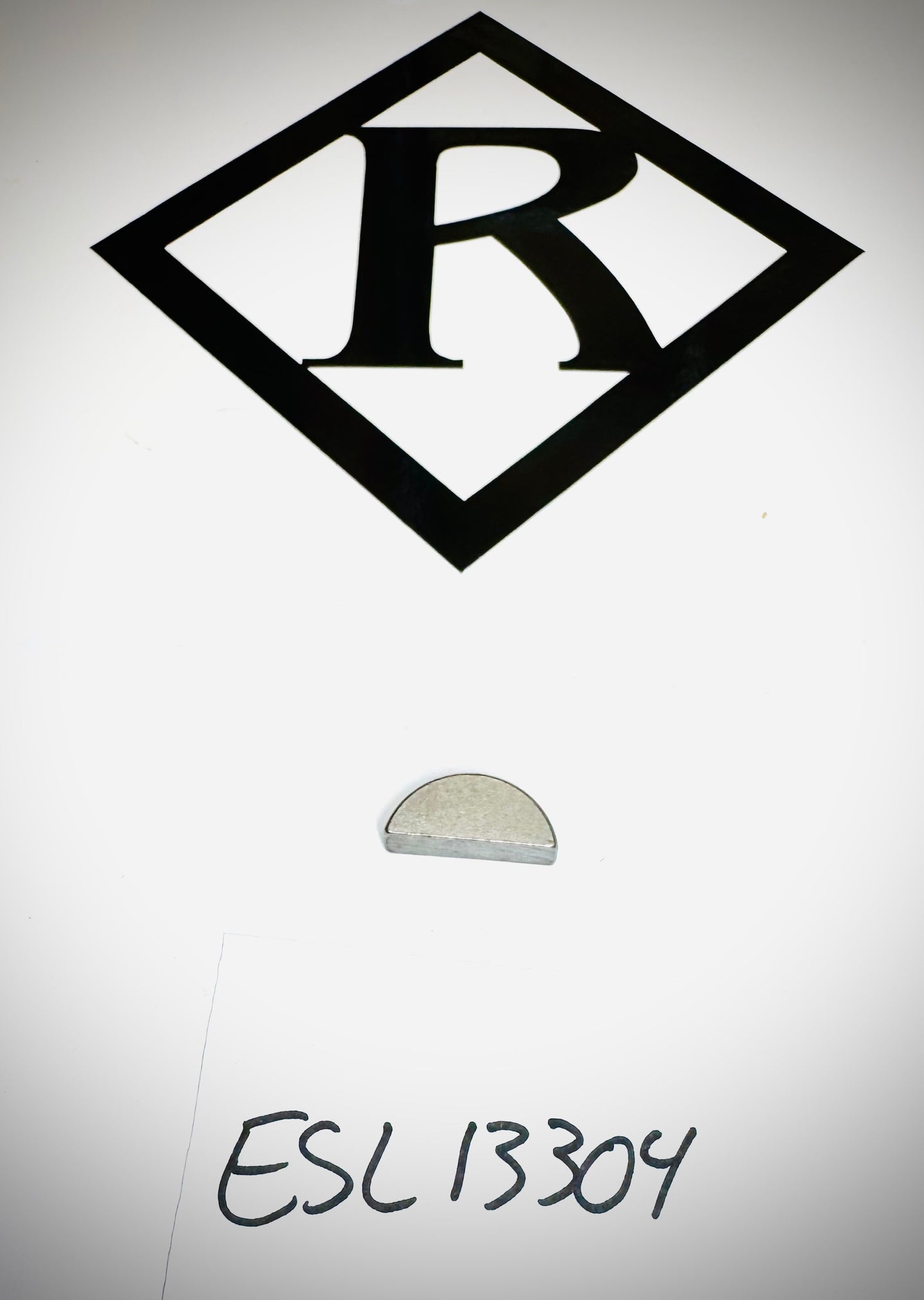 Farmtrac Key 1/4 x 7/8 Woodruff, ESL13304