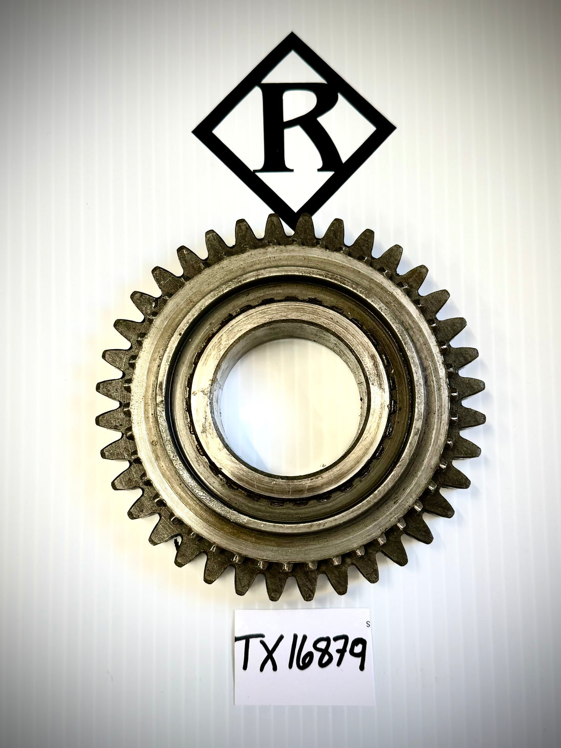 Gear Driven 3rd Speed, 8/2 Transmission for Long Tractors, TX16879