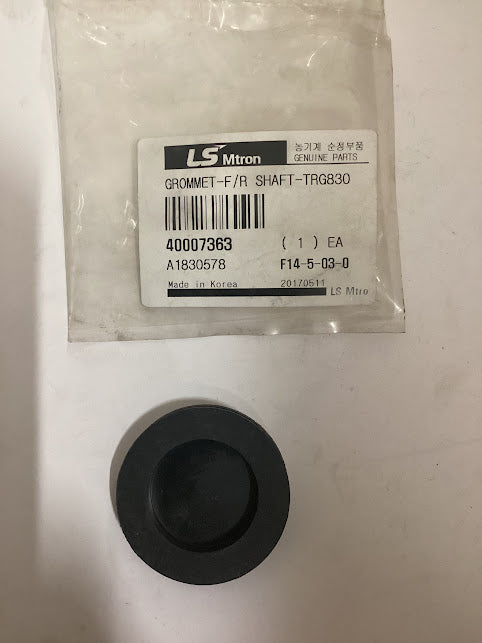 LS Tractor Rubber Grommet, 40007361
