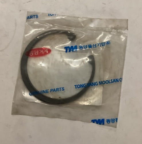 TYM/Mahindra Tractor C Ring Hole, V7051400680