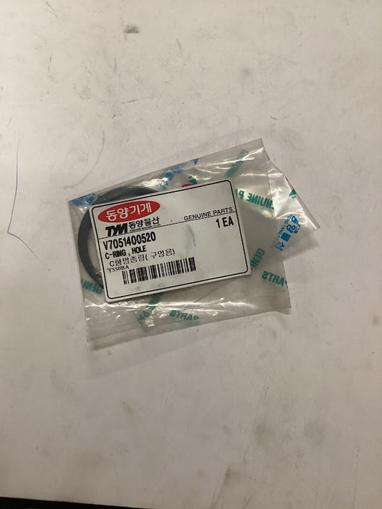 TYM/Mahindra Tractor C Ring Hole, V7051400520