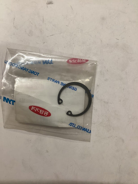 TYM/Mahindra Tractor C Ring Hole, V7051400350