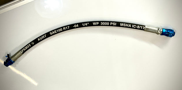 Mahindra Tractors Hydraulic Hose Assembly, 1/4" x 18", KMW05821106506018