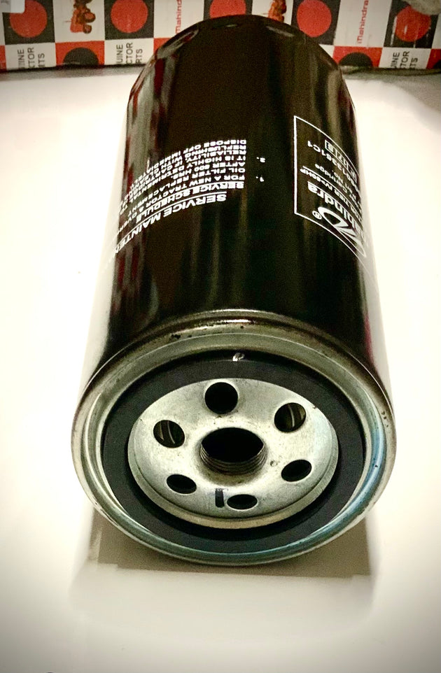 Mahindra Oil Filter, 006013351C1