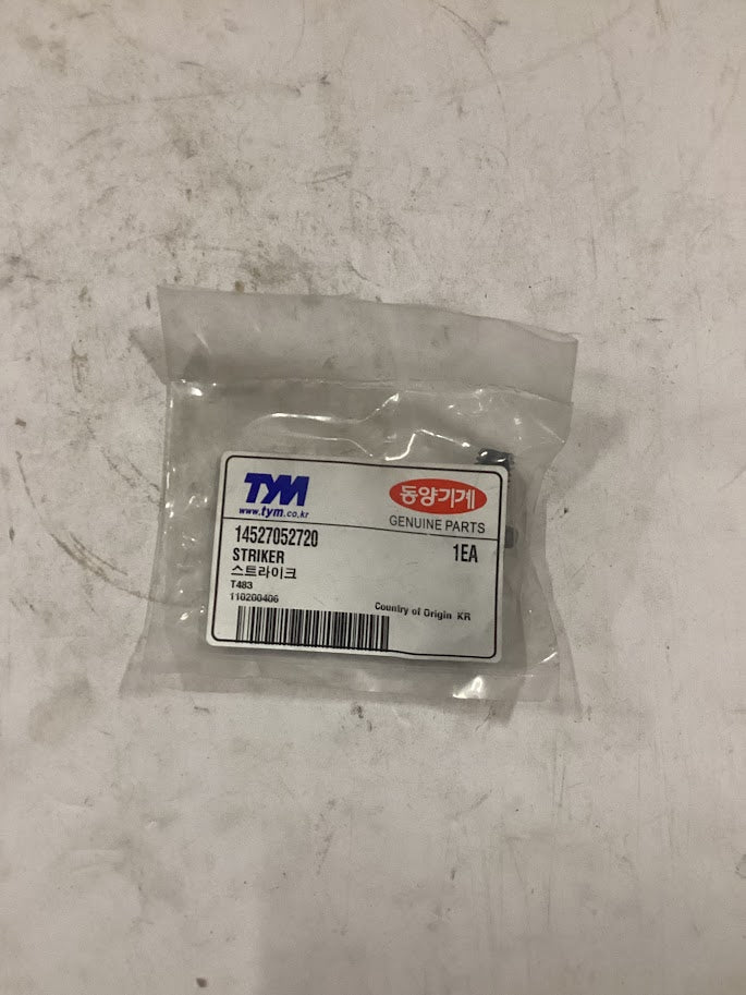TYM/Mahindra Tractor Striker, 14527052720