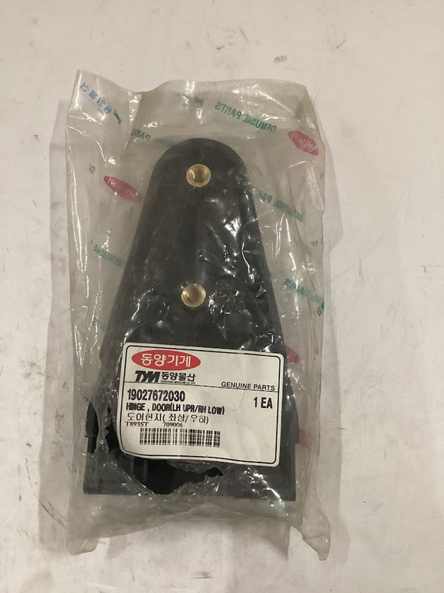 TYM/Mahindra Tractor Hinge Door, LR UPR/RH Low, 19027672030