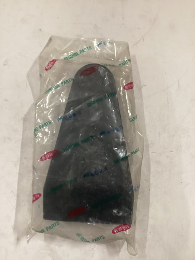 TYM/Mahindra Tractor Hinge Door, LR UPR/RH Low, 19027672030