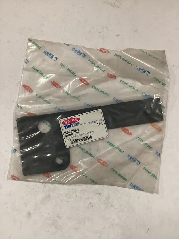 TYM/Mahindra Tractor Grommet Door, 16997010220