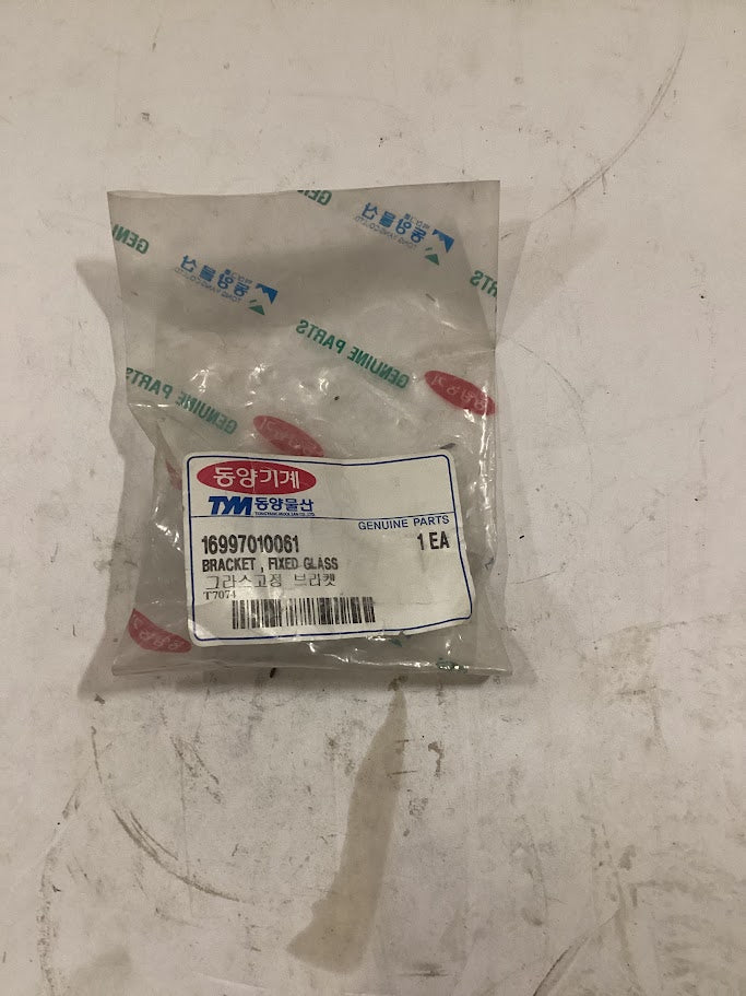 TYM/Mahindra Tractor Bracket Fixed Glass, 16997010061