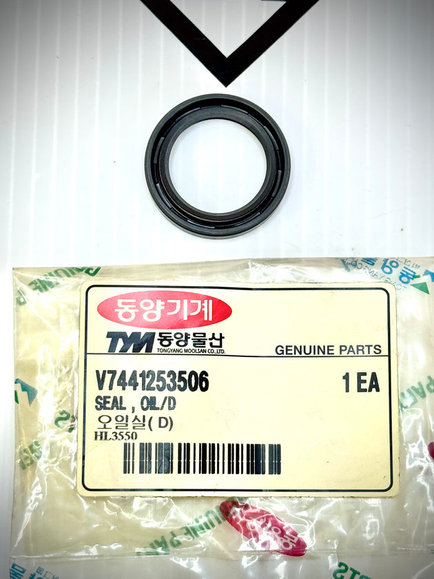TYM/Mahindra Tractors Oil Seal D, D25356, V7441253506