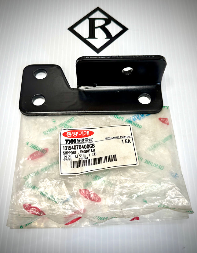 TYM Support Engine LH Fork Bracket, 13154070400GB
