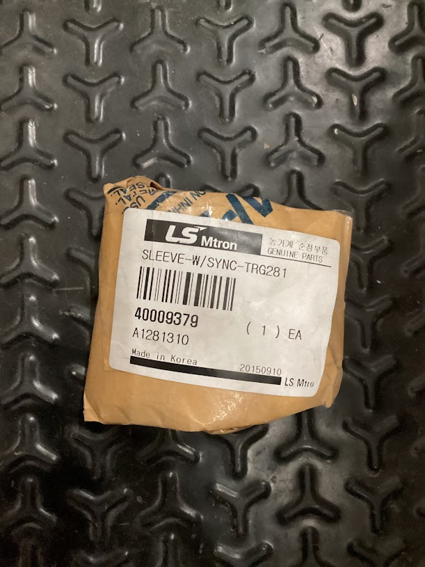 LS Tractor Sleeve W/Sync, 40009379