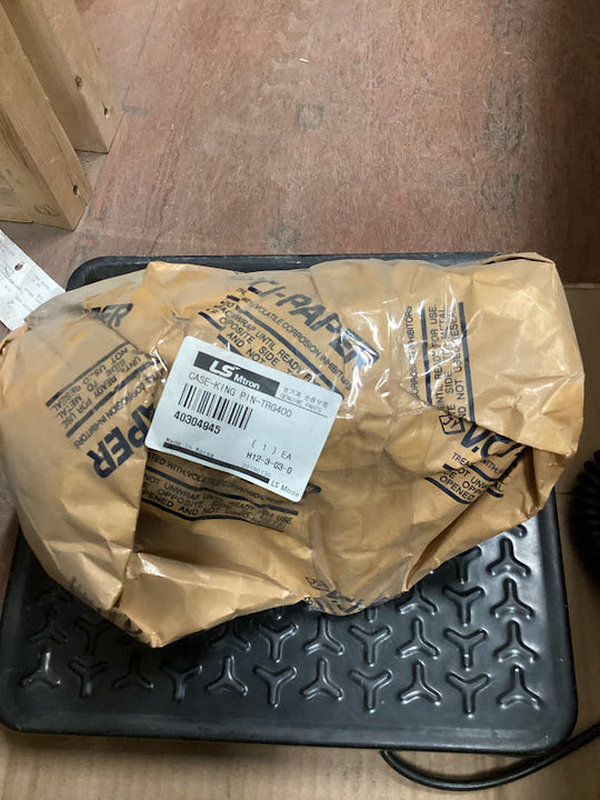 LS Tractor Case, King Pin, 40304945