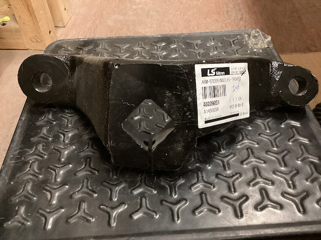 LS Tractor Arm, Steering LH, 40009001