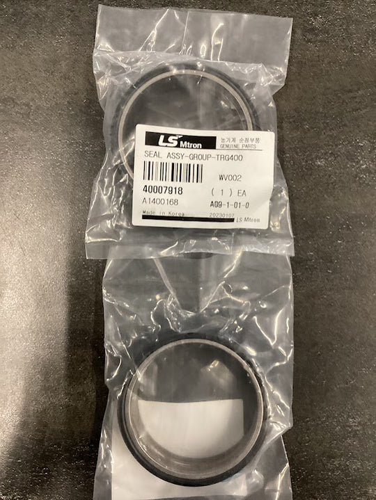 LS Tractor Seal Assembly Group, 40007918