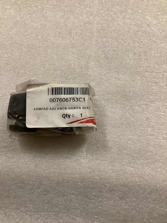 Mahindra Armpad Adjuster Knob, 007606753C1