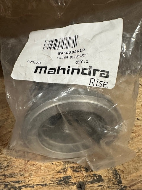 Mahindra Oil Filter Support, E650032612