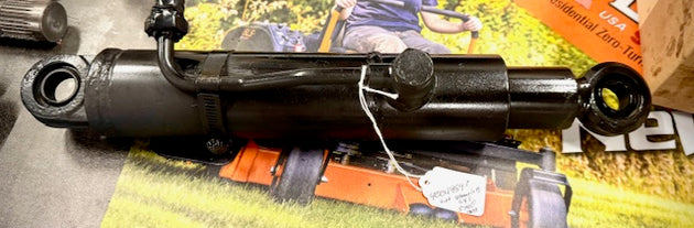 LS Tractor Hydraulic Cylinder LH Assembly, G630, 40049591