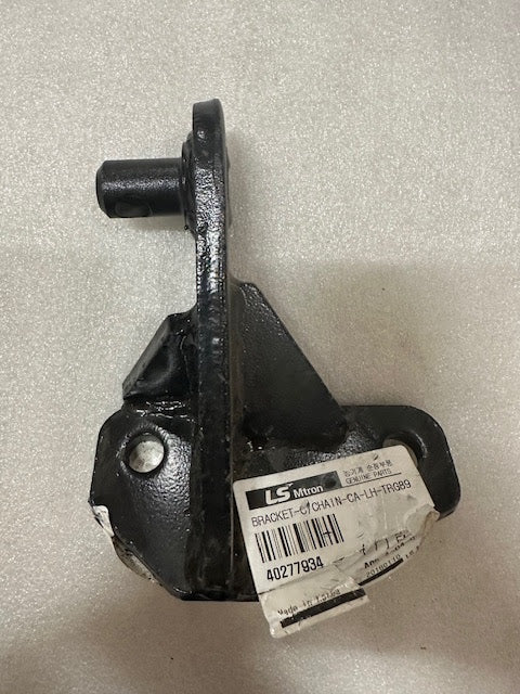 LS Tractor Bracket C/Chain LH 40277934