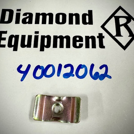 LS Tractor Injection Pipe Clamp, EGQ125, 40012062