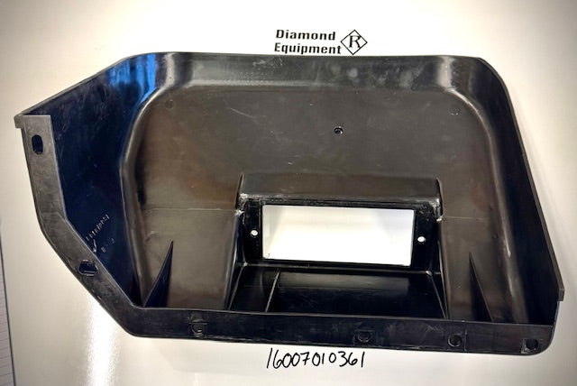 TYM Right Hand Mudguard, 16007010361