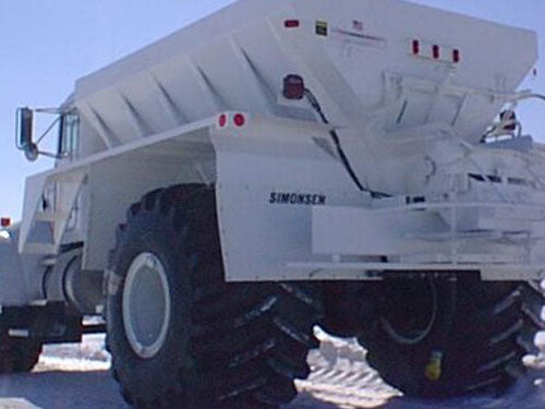 Simonsen KB Series – Fertilizer & Lime Mount Spreaders