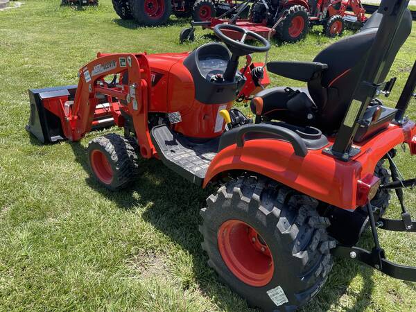 2026 Kioti CS2510H 7