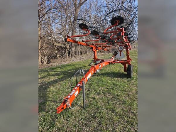 Servis Rhino VR10 1
