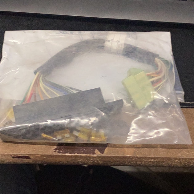 LS Tractor Box Assembly, Fuse, 40007039