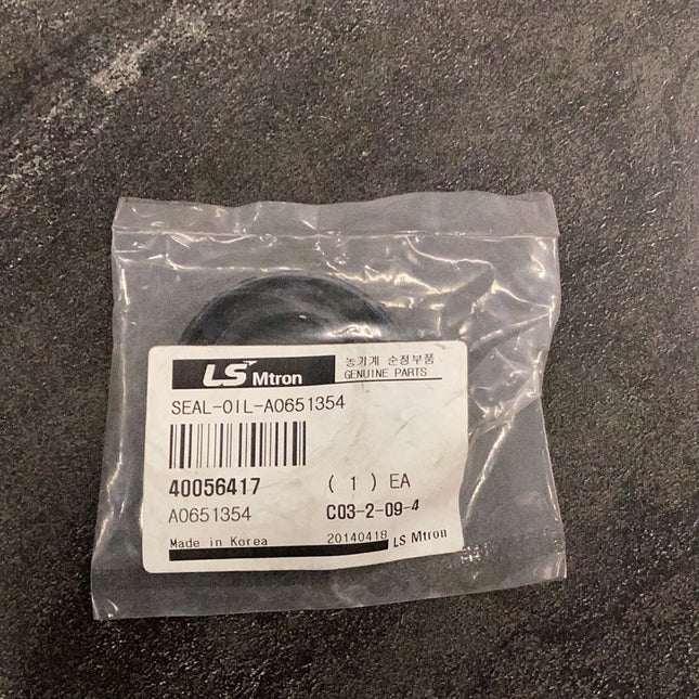 LS Tractor Seal Oil , 40056417