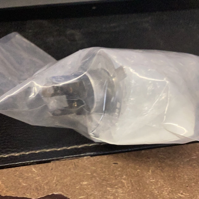 LS Tractor Bulb LH, 40103958