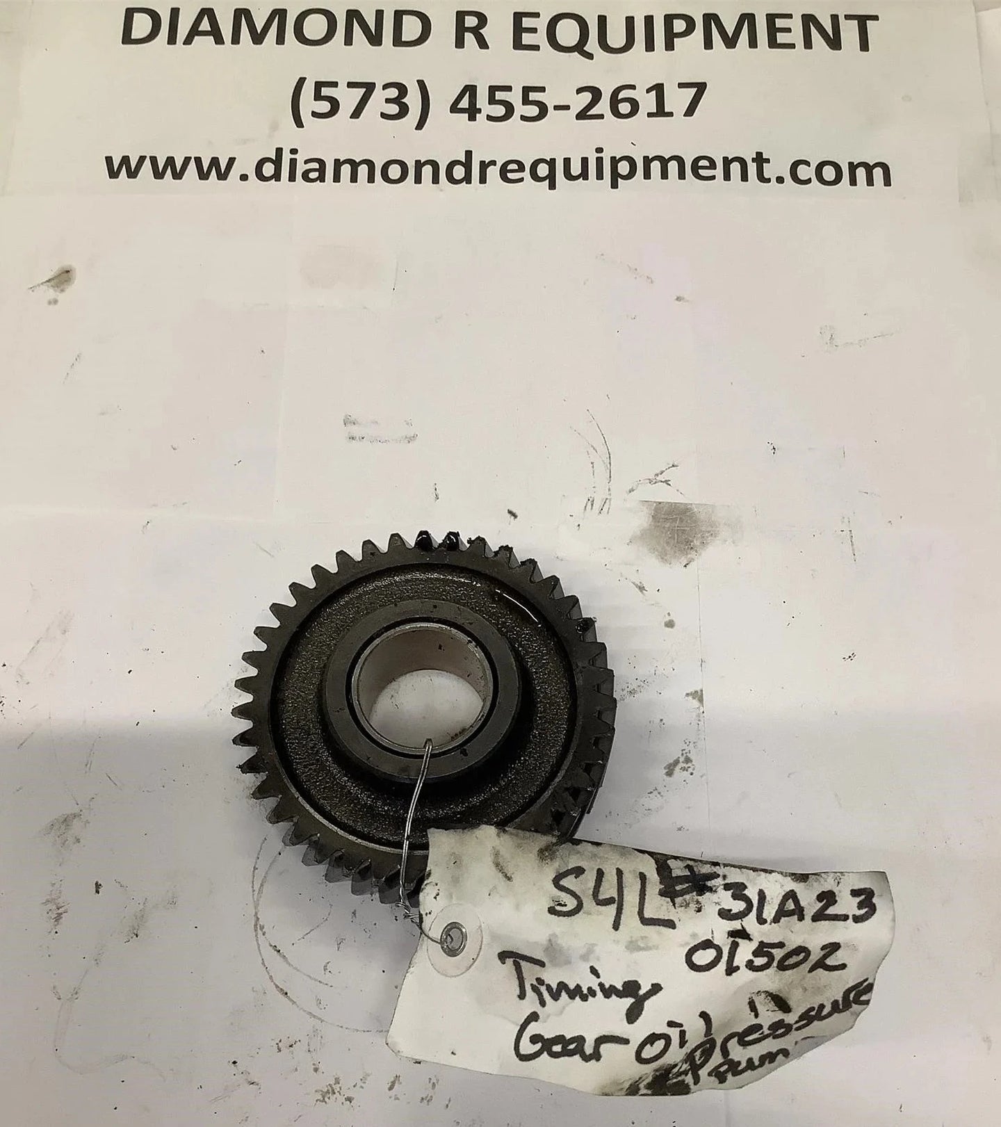 Montana, Gear Pressure Oil Pump, Used 31A2301502U